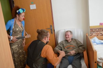 Veľa smiechu s červenými nosmi