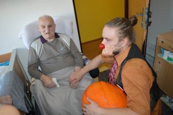 Veľa smiechu s červenými nosmi