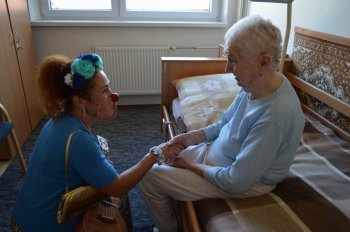 Veľa smiechu s červenými nosmi