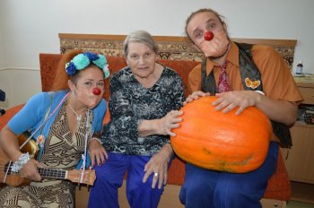 Veľa smiechu s červenými nosmi