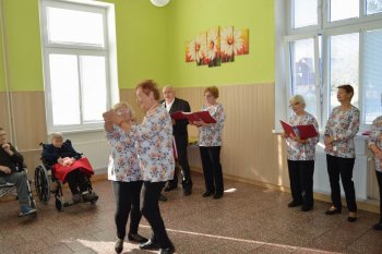 Október – mesiac úcty k starším