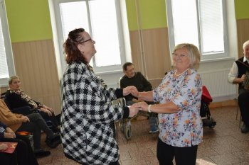 Október – mesiac úcty k starším