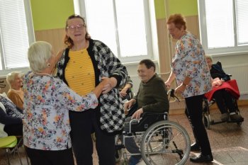 Október – mesiac úcty k starším