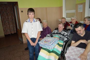 Koľko lásky sa zmestí do krabice od topánok