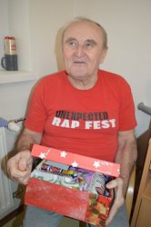 Koľko lásky sa zmestí do krabice od topánok