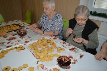 Predvianočné pečenie