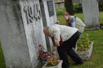 Pietna spomienka pri pamätníku padlým