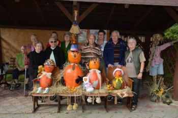 Prechádzka do lipovej aleje