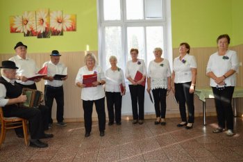 Október – mesiac úcty k starším