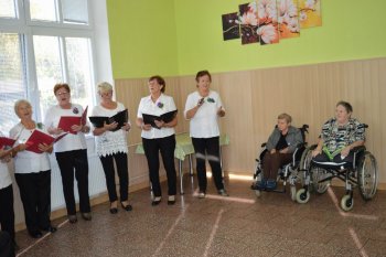 Október – mesiac úcty k starším