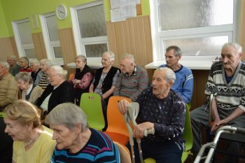 Október – mesiac úcty k starším