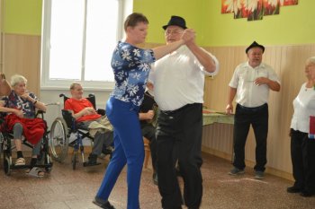 Október – mesiac úcty k starším