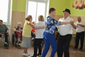 Október – mesiac úcty k starším