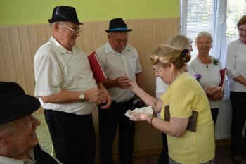 Október – mesiac úcty k starším