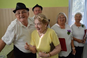 Október – mesiac úcty k starším