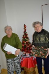 Koľko lásky sa zmestí do krabice od topánok