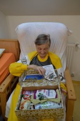 Koľko lásky sa zmestí do krabice od topánok