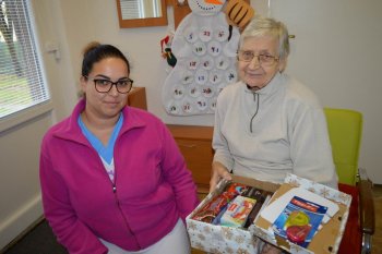 Koľko lásky sa zmestí do krabice od topánok