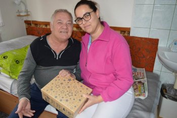 Koľko lásky sa zmestí do krabice od topánok