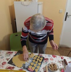 Vianočné pečenie v domčeku