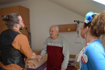 Veselo s Červenými nosmi