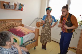 Veselo s Červenými nosmi