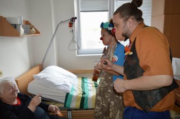 Veselo s Červenými nosmi