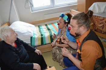 Veselo s Červenými nosmi