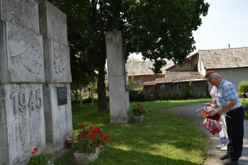 Pietna spomienka pri pamätníku padlým