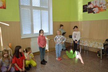 Október – mesiac úcty k starším