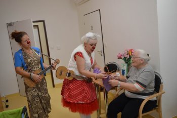 Červené nosy priniesli dobrú náladu