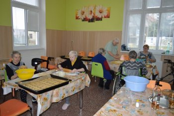 Predvianočné pečenie