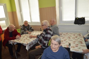 Koľko lásky sa zmestí do krabice od topánok