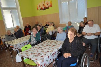 Koľko lásky sa zmestí do krabice od topánok