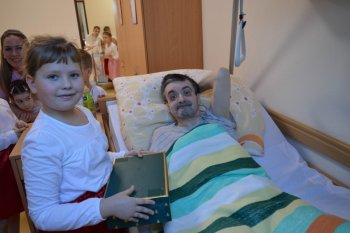 Koľko lásky sa zmestí do krabice od topánok