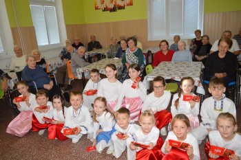 Koľko lásky sa zmestí do krabice od topánok