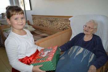 Koľko lásky sa zmestí do krabice od topánok