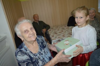 Koľko lásky sa zmestí do krabice od topánok