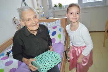 Koľko lásky sa zmestí do krabice od topánok