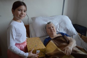 Koľko lásky sa zmestí do krabice od topánok