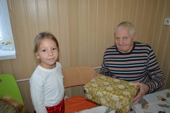 Koľko lásky sa zmestí do krabice od topánok