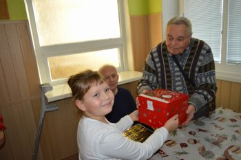 Koľko lásky sa zmestí do krabice od topánok