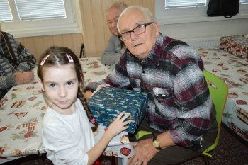 Koľko lásky sa zmestí do krabice od topánok