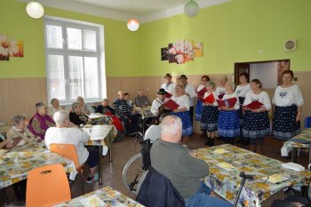 Fašiangovo-valentínske posedenie