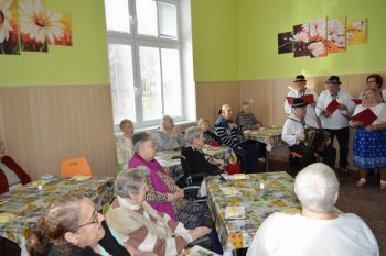 Fašiangovo-valentínske posedenie