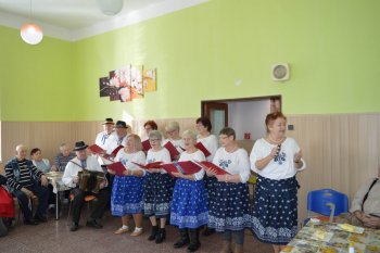 Fašiangovo-valentínske posedenie