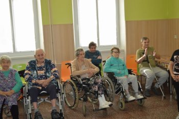 Október – mesiac úcty k starším