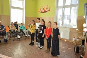 Október – mesiac úcty k starším