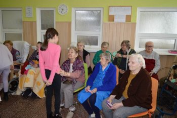 Október – mesiac úcty k starším