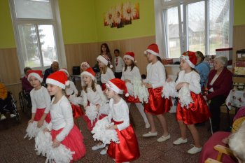 Koľko lásky sa zmestí do krabice od topánok